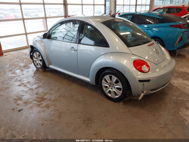 Продажа на аукционе авто 2010 Volkswagen New Beetle 2.5l, vin: 3VWRW3AG2AM006820, номер лота: 43971517
