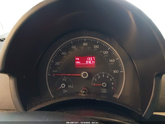 Продажа на аукционе авто 2010 Volkswagen New Beetle 2.5l, vin: 3VWRW3AG2AM006820, номер лота: 43971517