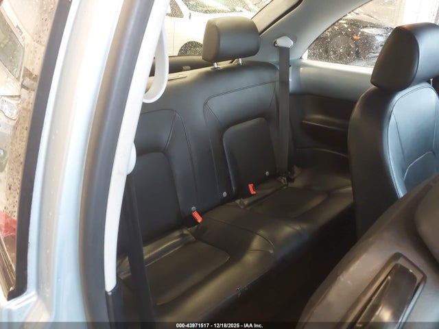 Продажа на аукционе авто 2010 Volkswagen New Beetle 2.5l, vin: 3VWRW3AG2AM006820, номер лота: 43971517