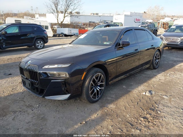 BMW 740i Xdrive 2024 WBA33EH01RCR10531 Image 2