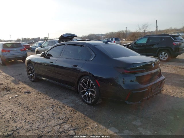 BMW 740i Xdrive 2024 WBA33EH01RCR10531 Image 3