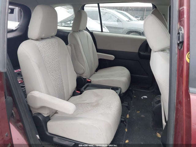 Продаж на аукціоні авто 2012 Mazda Mazda5 Sport, vin: JM1CW2BL4C0135405, номер лоту: 43971644