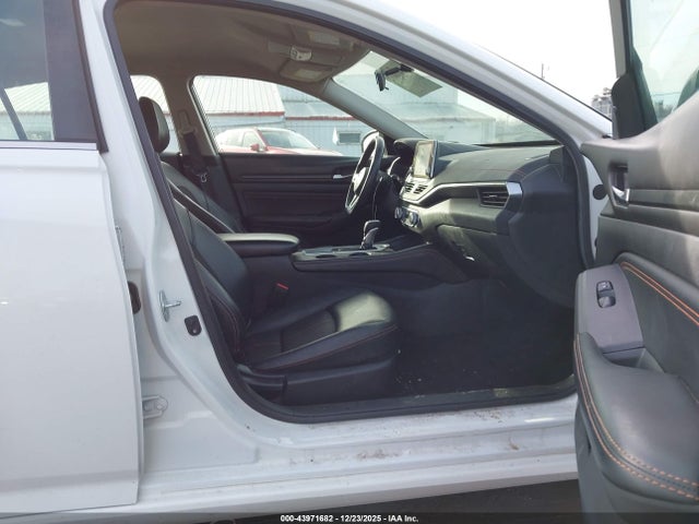1N4BL4CV9KC180892 Nissan Altima 2.5 Sr