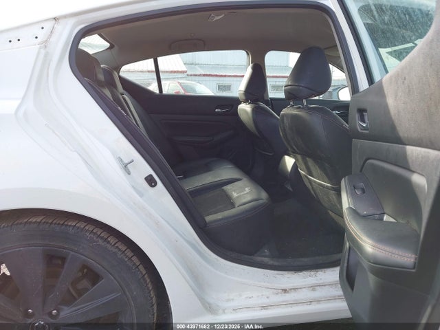 1N4BL4CV9KC180892 Nissan Altima 2.5 Sr