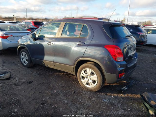 2019 CHEVROLET TRAX 3GNCJKSB1KL130970 Photo 2