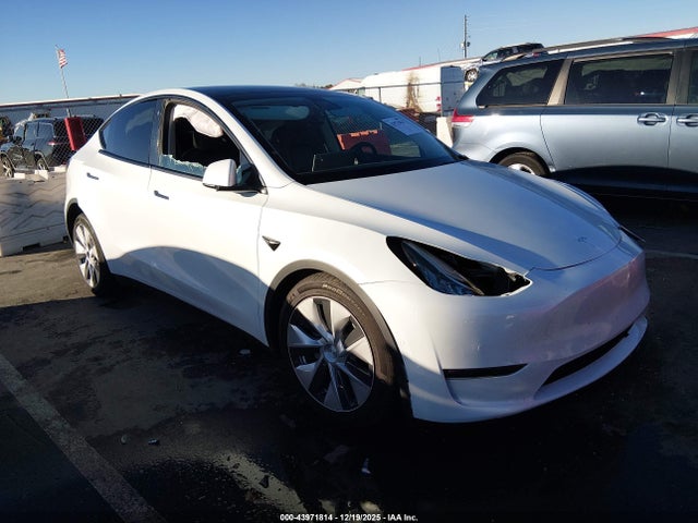 2022 TESLA MODEL Y 7SAYGDEE0NF459910 Photo 0