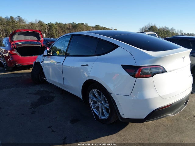 2022 TESLA MODEL Y 7SAYGDEE0NF459910 Photo 2