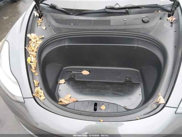 2019 TESLA MODEL 3 5YJ3E1EA9KF302171 Photo 9