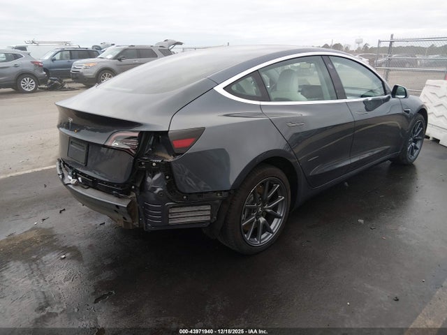 2019 TESLA MODEL 3 5YJ3E1EA9KF302171 Photo 3