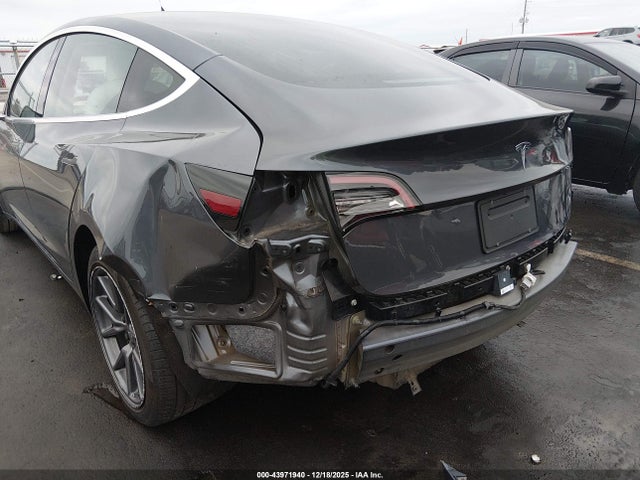 2019 TESLA MODEL 3 5YJ3E1EA9KF302171 Photo 5