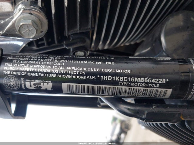 Harley-Davidson FLHX 2021 1HD1KBC16MB664228 Image 10