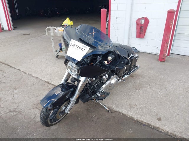 Harley-Davidson FLHX 2021 1HD1KBC16MB664228 Image 2