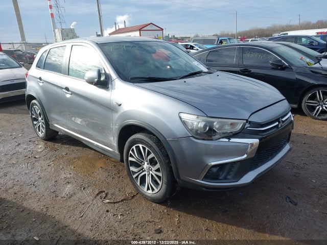 2018 MITSUBISHI OUTLANDER SPORT JA4AP3AU0JZ005886 Photo 0