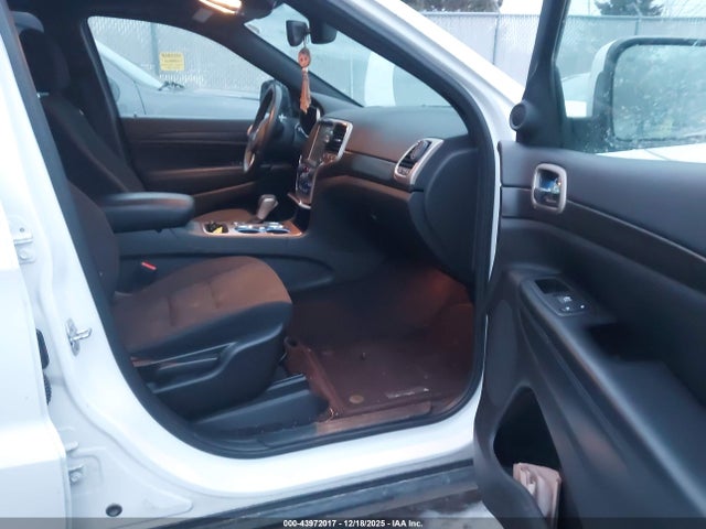 2017 JEEP GRAND CHEROKEE 1C4RJFAG9HC841148 Photo 4