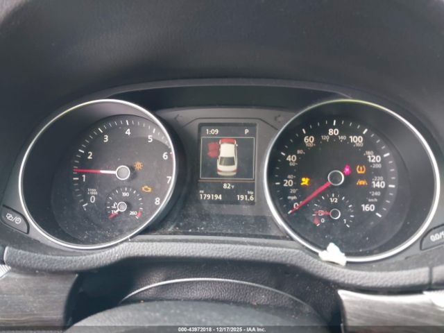 2017 VOLKSWAGEN PASSAT 1VWCT7A39HC058329 Photo 6