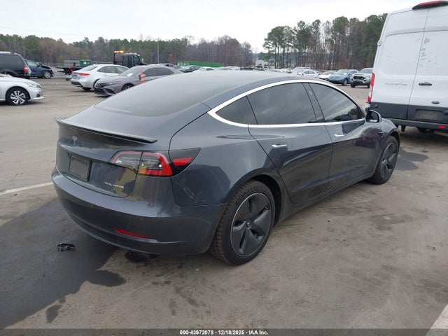 2019 TESLA MODEL 3 5YJ3E1EB7KF437559 Photo 3