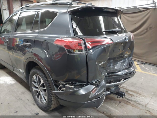 JTMRJREV0JD212095 Toyota Rav4 Hybrid Xle