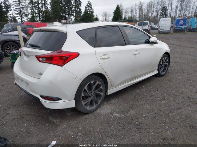 JTNKARJE5JJ560575 Toyota COROLLA IM