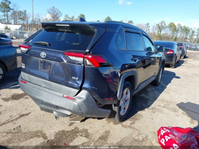 2T3W1RFV6KW013008 Toyota Rav4 Xle