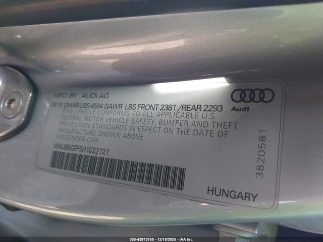 2017 AUDI A3 WAUB8GFF9H1022121 Photo 8