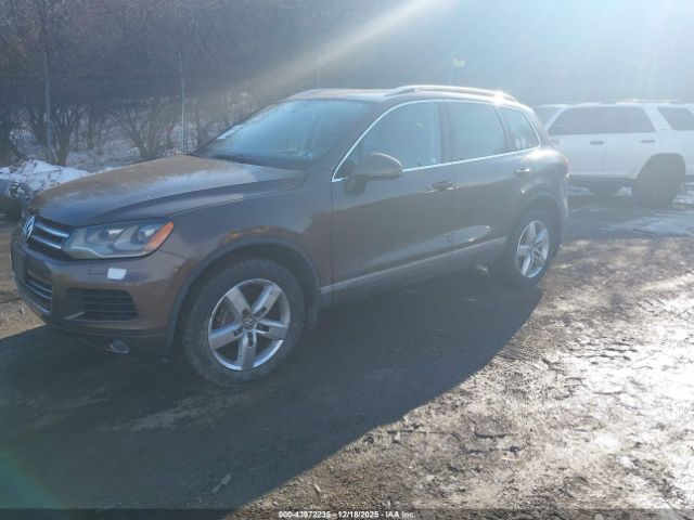 2014 VOLKSWAGEN TOUAREG WVGEF9BP4ED008178 Photo 1