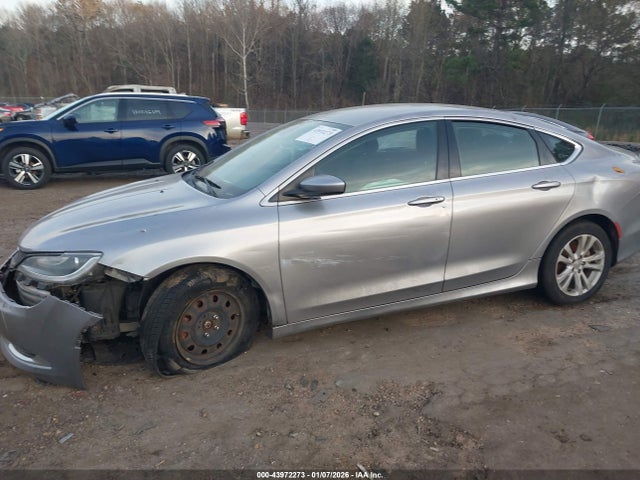 2015 Chrysler 200 Limited მანქანა იყიდება აუქციონზე, vin: 1C3CCCAB9FN591208, აუქციონის ნომერი: 43972273