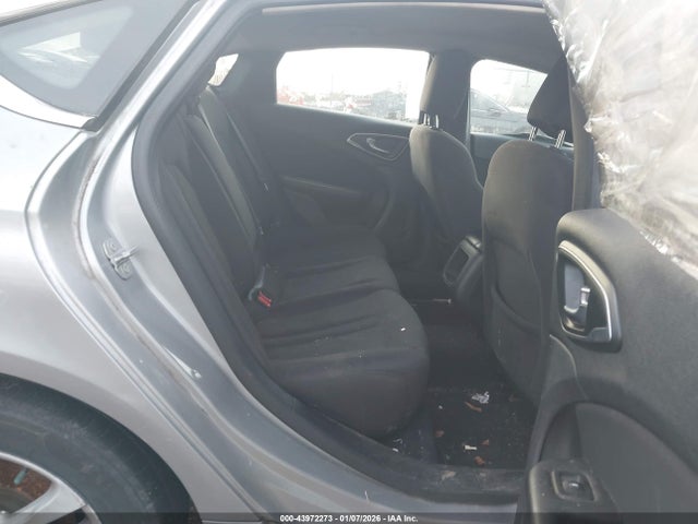 2015 Chrysler 200 Limited მანქანა იყიდება აუქციონზე, vin: 1C3CCCAB9FN591208, აუქციონის ნომერი: 43972273