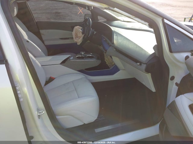 2025 CADILLAC OPTIQ 3GYK3DMR5SS140745 Photo 4