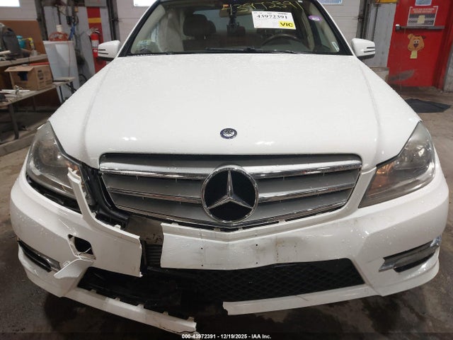 Продажа на аукционе авто 2013 Mercedes-benz C 250 Sport, vin: WDDGF4HB9DR251262, номер лота: 43972391