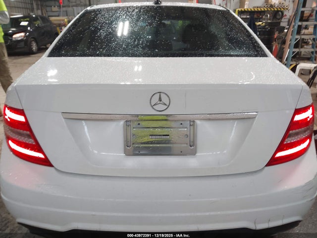 Продажа на аукционе авто 2013 Mercedes-benz C 250 Sport, vin: WDDGF4HB9DR251262, номер лота: 43972391