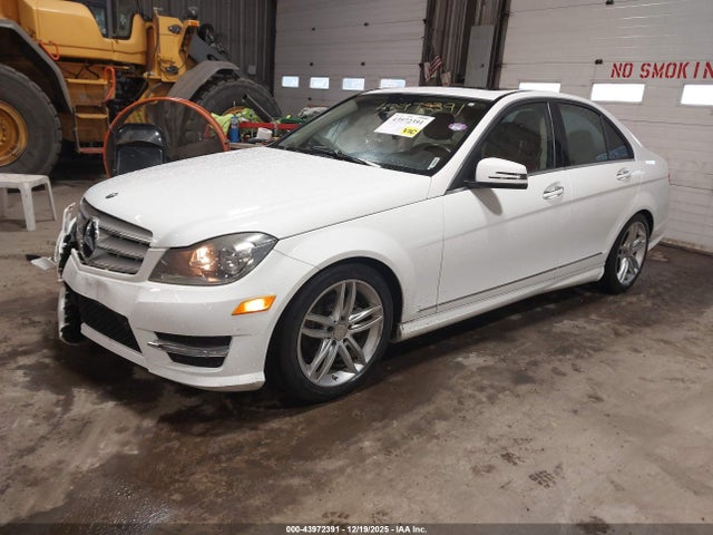 Продажа на аукционе авто 2013 Mercedes-benz C 250 Sport, vin: WDDGF4HB9DR251262, номер лота: 43972391