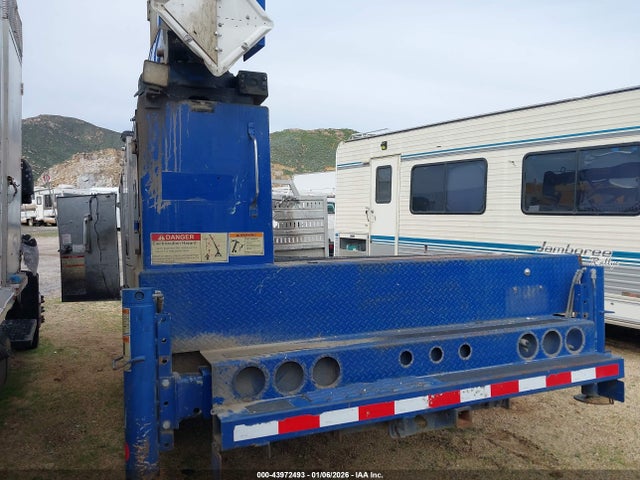 Ford F-550 Chassis Xl 2019 1FDUF5HT0KEC36967 Image 3