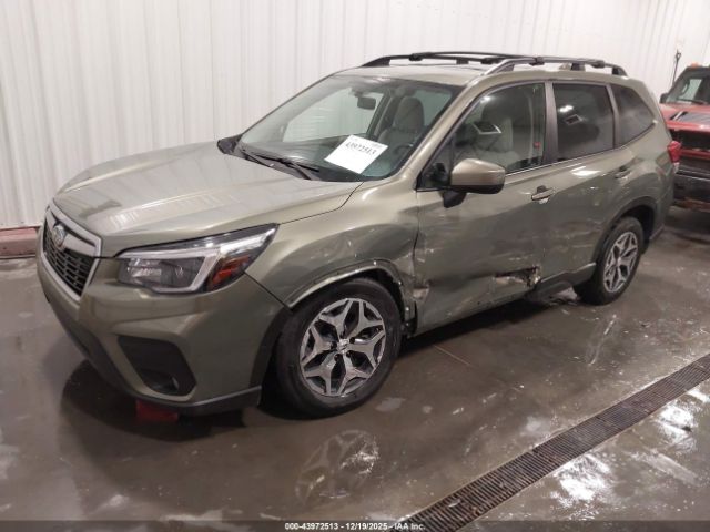 2021 SUBARU FORESTER JF2SKAJC6MH483343 Photo 1