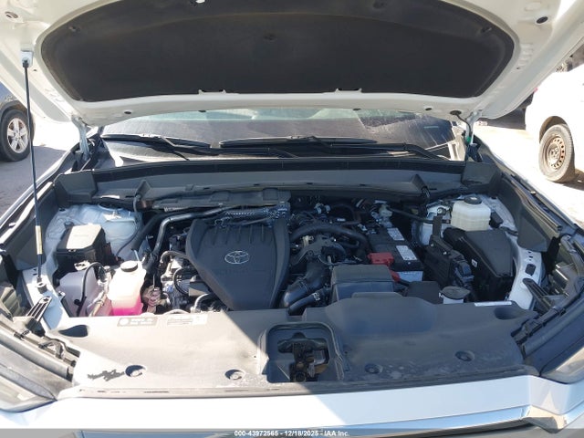 Toyota Grand Highlander Xle 2025 5TDAAAA52SS027797 Image 10