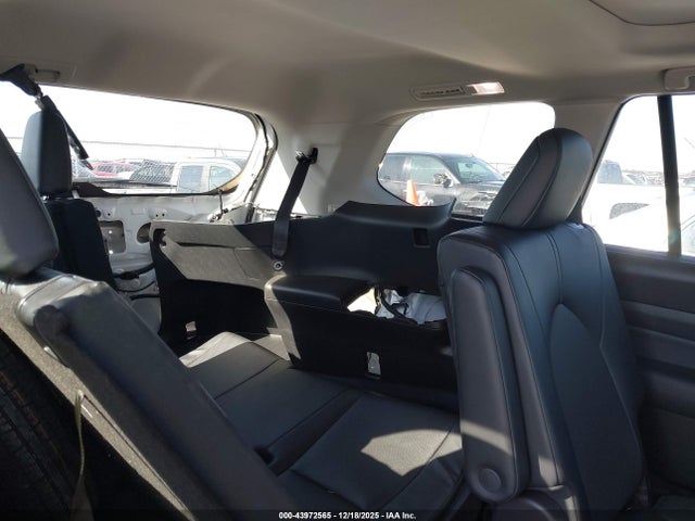 Toyota Grand Highlander Xle 2025 5TDAAAA52SS027797 Image 8