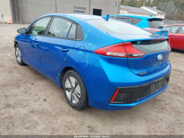 2017 HYUNDAI IONIQ HYBRID KMHC65LC6HU057222 Photo 2