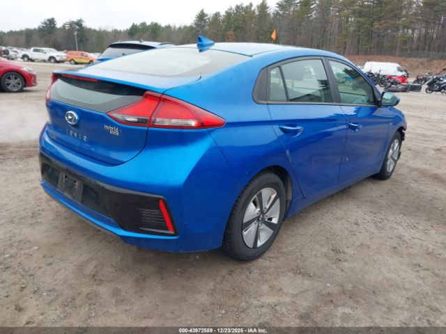 2017 HYUNDAI IONIQ HYBRID KMHC65LC6HU057222 Photo 3