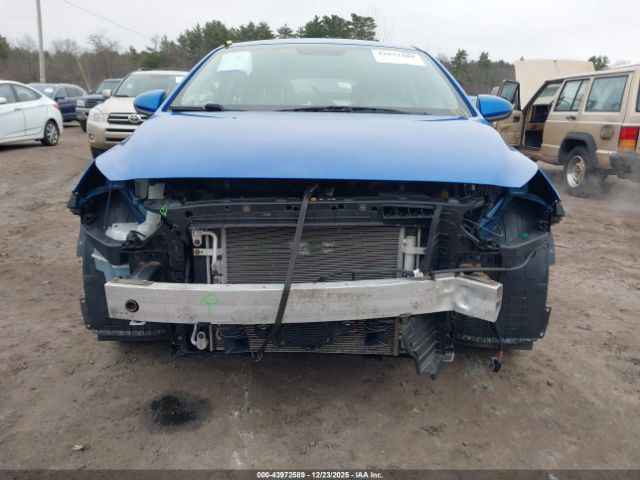 2017 HYUNDAI IONIQ HYBRID KMHC65LC6HU057222 Photo 5