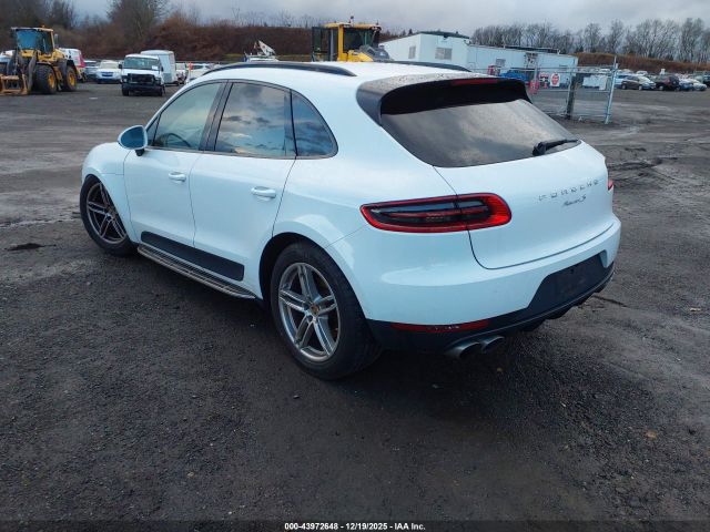 2015 PORSCHE MACAN WP1AB2A58FLB70245 Photo 2