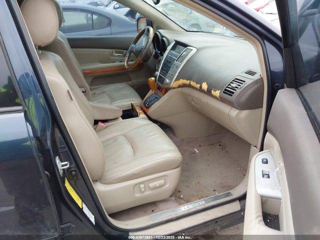43972681 :رقم المزاد ، 2T2HA31U65C069917 vin ، 2005 Lexus Rx 330 مزاد بيع