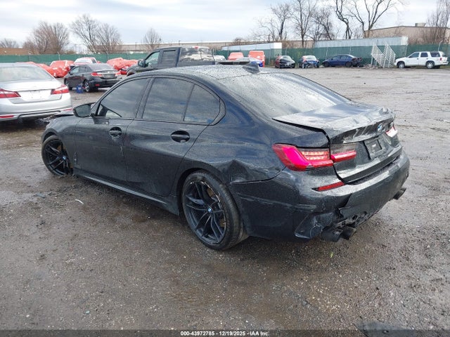 2022 BMW 3 SERIES 3MW5U9J01N8C42030 Photo 2