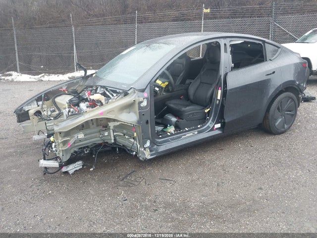 2026 TESLA MODEL Y 7SAYGDEE8TA459793 Photo 1