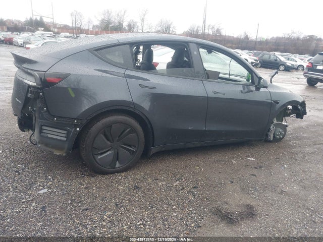 2026 TESLA MODEL Y 7SAYGDEE8TA459793 Photo 3