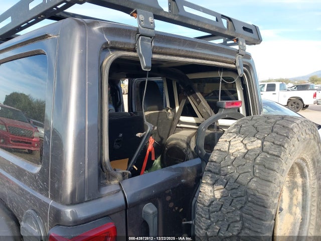 1C4HJXFG7JW269396 Jeep Wrangler Unlimited Rubicon