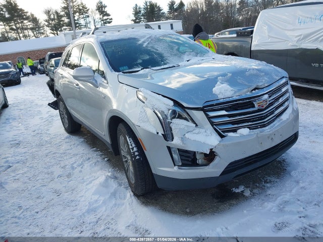 2017 CADILLAC XT5 1GYKNDRS0HZ258655 Photo 0