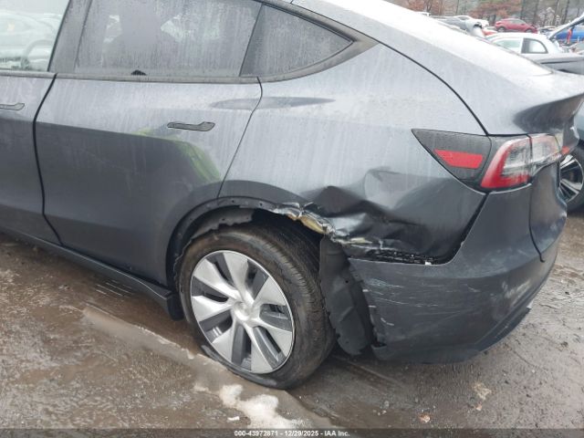 2023 TESLA MODEL Y 7SAYGDEEXPA100046 Photo 5