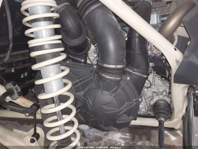 2022 CAN-AM MAVERICK X3 MAX 3JBVNAV47NE000233 Photo 8