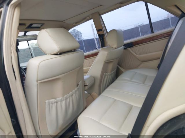 1992 MERCEDES-BENZ 300 WDBEA30E9NB588846 Photo 7