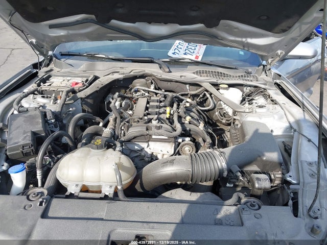 Ford Mustang Ecoboost Premium 2022 1FATP8UH0N5103717 Image 10