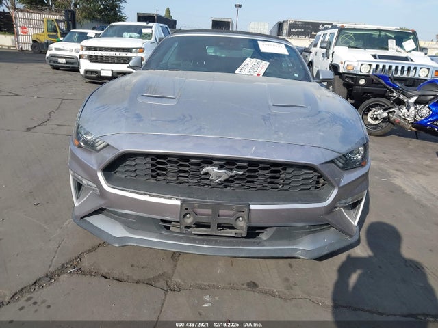 Ford Mustang Ecoboost Premium 2022 1FATP8UH0N5103717 Image 12